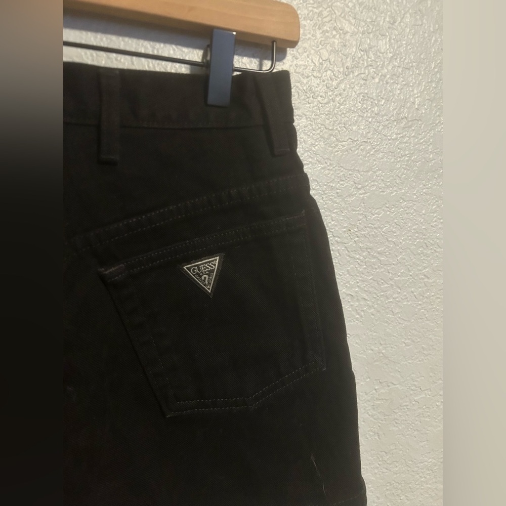 Vintage guess black denim high waisted shorts - Picture 4 of 9